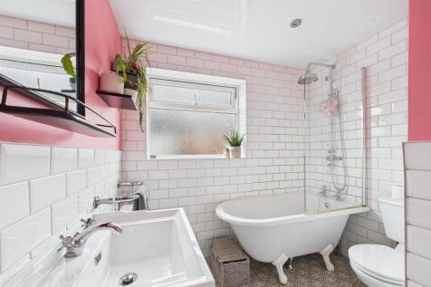 BATH 1.jpg