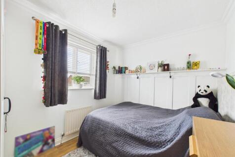 bed 3.jpg