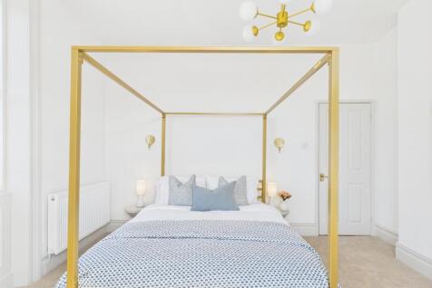 bed 1 3.jpg