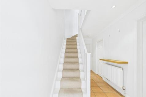 hallway.jpg
