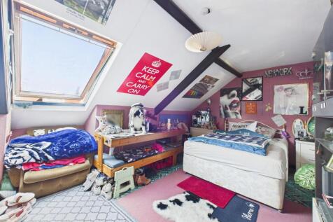 bed 1.jpg