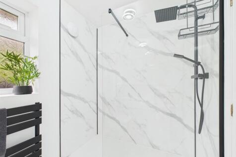 shower 2.jpg