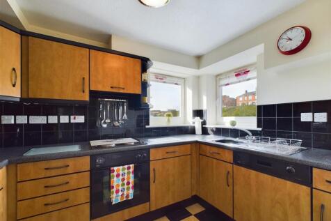 KITCHEN 1.jpg