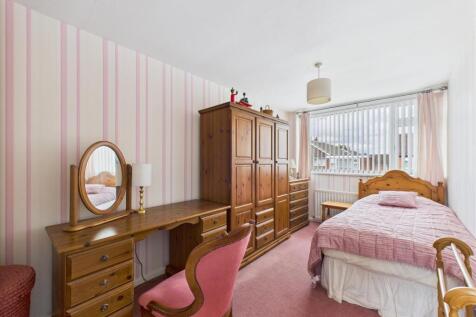 bed 3.jpg
