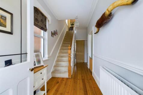 hallway 2.jpg