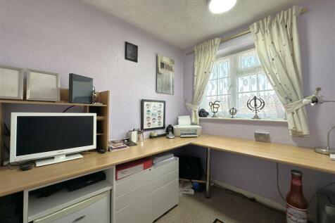 BEDROOM FIVE