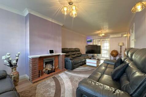 THROUGH LOUNGE