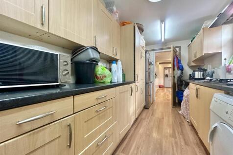 EXTENDED SECOND KITCHEN