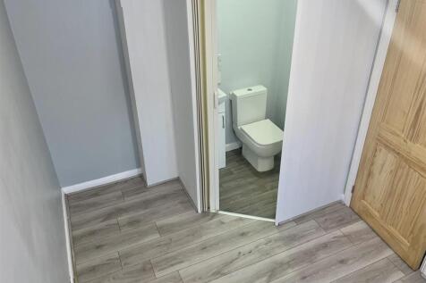 W.C EN-SUITE