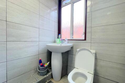 Upstairs Shower Room