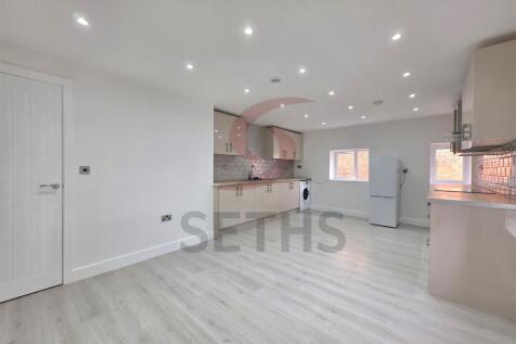Kitchen/Dining/Lounge
