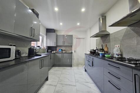 Communal Kitchen