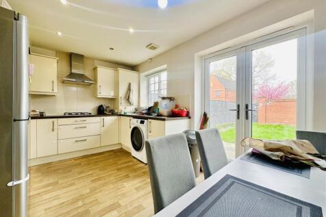 KITCHEN AND DINER