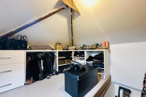 LOFT SPACE