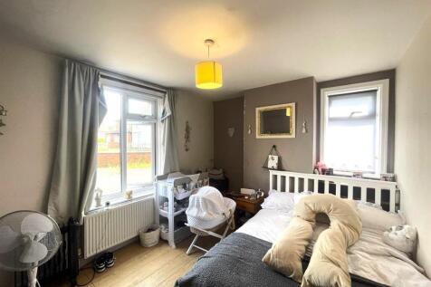 Dining Room (Bedroom 4)