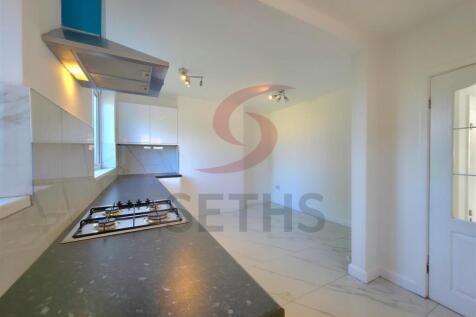 Kitchen/Dining Area
