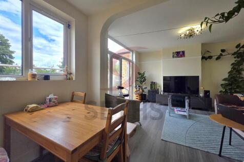 Dining Area/2nd Reception Room