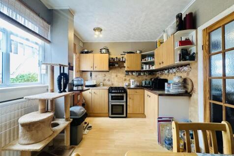 KITCHEN AND DINER