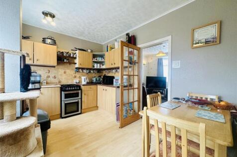 KITCHEN AND DINER