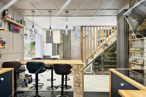 KITCHEN &amp; DINER