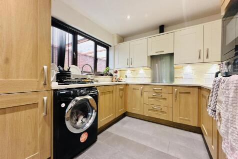 KITCHEN AND DINER