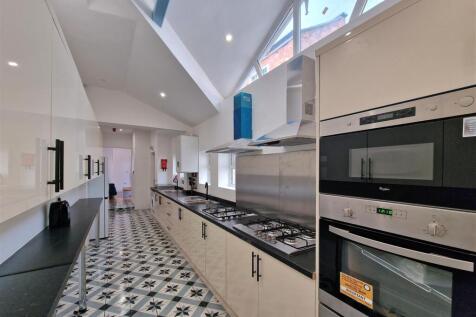 Communal Kitchen