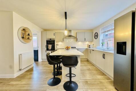 KITCHEN AND DINER