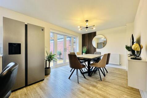 KITCHEN AND DINER