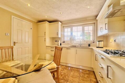 KITCHEN &amp; DINER