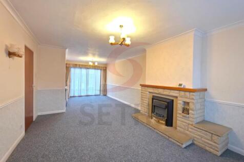 Lounge/Dining Area