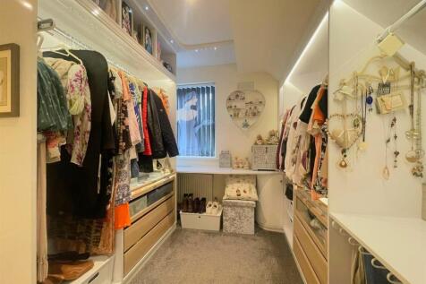 Bedroom 3 / Dressing Room