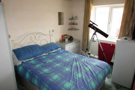 JamesSt5bed2.JPG