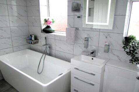 LordLane306bath1.JPG
