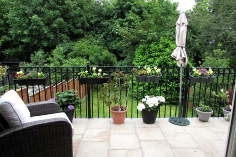 LordLane305gdn2.JPG