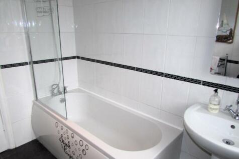 ARE8bath2.JPG