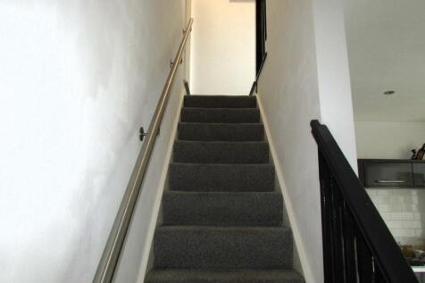 AshtonRd3stairs1.JPG