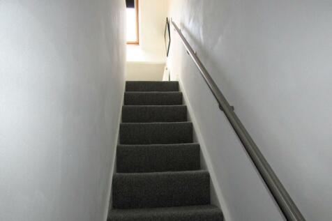 AshtonRd3stairs2.JPG