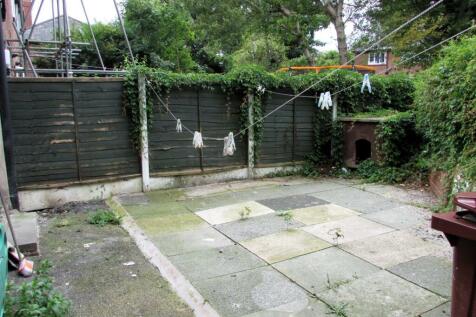 SurbitonRd66gdn1.JPG