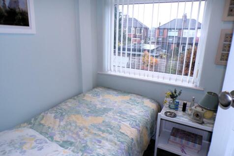 ShirleyAve1bed3.JPG