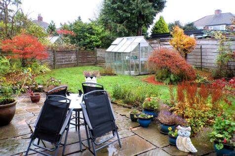 ShirleyAve1gdn1.JPG