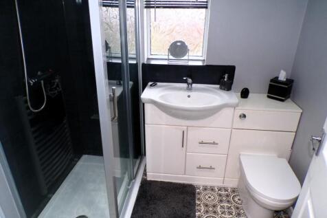 PauldenDv12bath.JPG