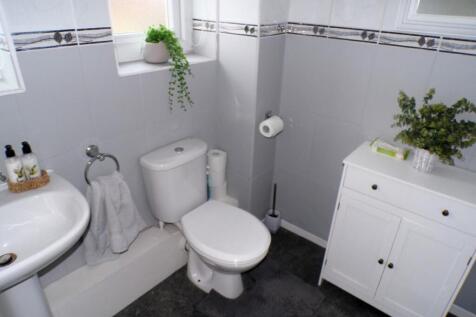 BeswickDv20bath3.JPG
