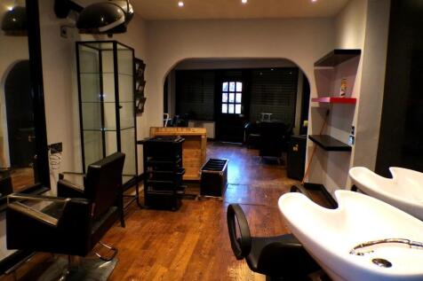 OldhamRd214shop4.JPG