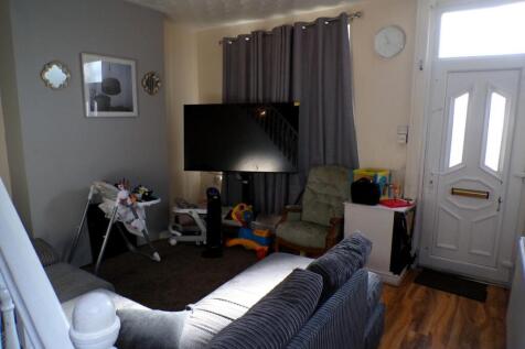 RossingtonSt51lnge2.JPG