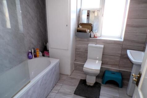 RossingtonSt51bath.JPG