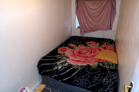 RossingtonSt51bed2.JPG
