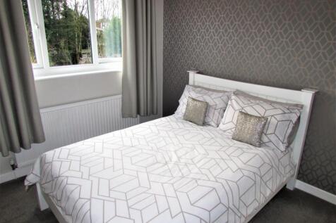WarwickRd32bed2.JPG