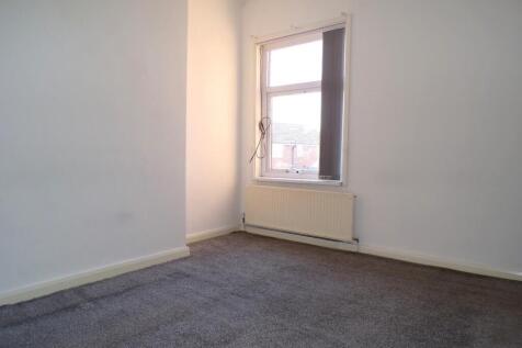NormanSt42bed2.JPG