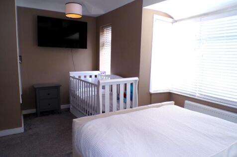 MasseyAve19bedd1.JPG