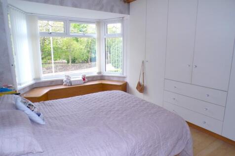 FoxdentonLn207bed1.JPG